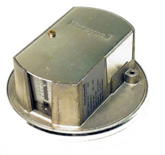PRESSURE SWITCH C6045 D1019 R1/4 5-50MBAR